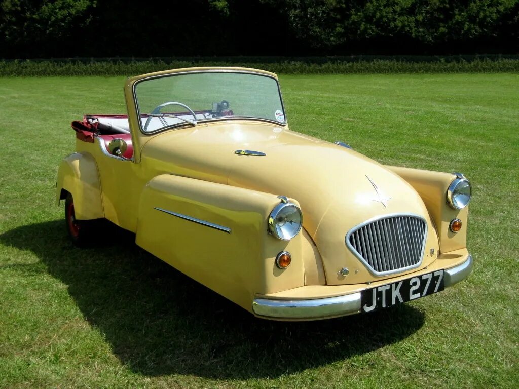 Электромобиль т100тт. Миникар 2. Тойота маленькая ауго. Микрокары. Миникар 2.