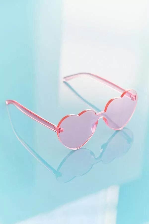 Без розовых очков. Розовые очки. Очки с розовыми стеклами. Розовые очки сердечки. Солнцезащитные очки с розовыми стеклами.