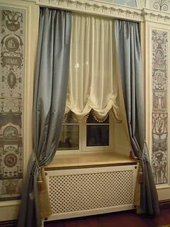 Батареи закрыты шторами