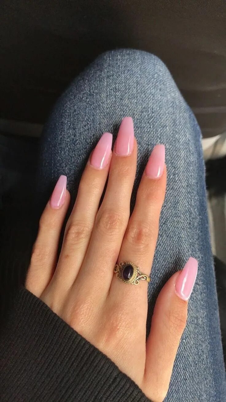Instagram photo by Chaun P. * Apr 25, 2016 at 2:14pm UTC Luv nails, Nails, Manic