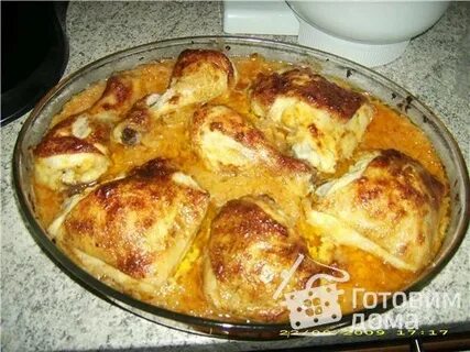Капуста с куриными голенями в духовке