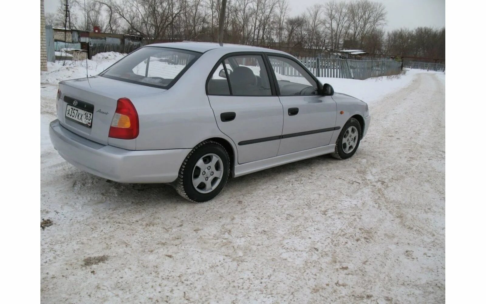 Пороги на хендай акцент. Hyundai Accent 2006 пороги. Порог Hyundai Accent. Пороги Хундай акцент 2007. Пластиковые пороги на Хендай акцент.