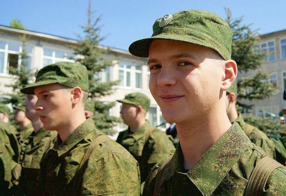 Служить два года