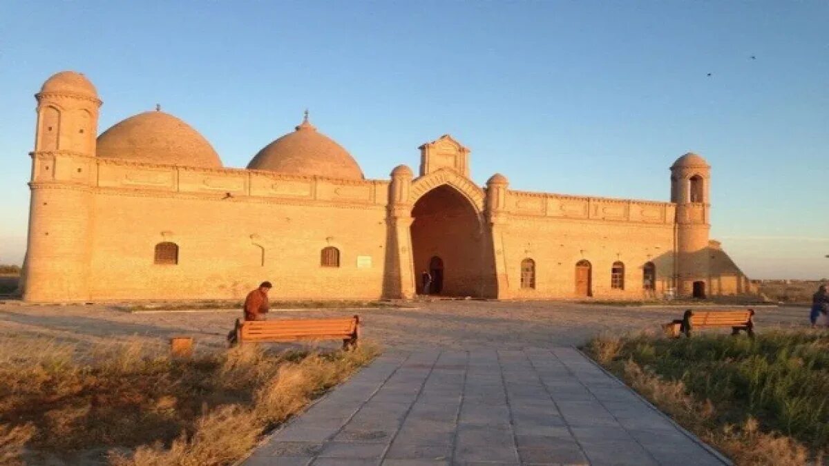 Туркестан природа. Ахмед яссауи. Түркістан тарихи. Шымкент туркестан. Түркістан тарихи.