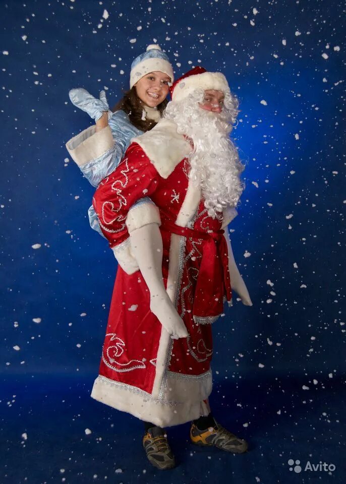 новый год дед мороз и снегурочка. современный дед мороз и снегурочка.