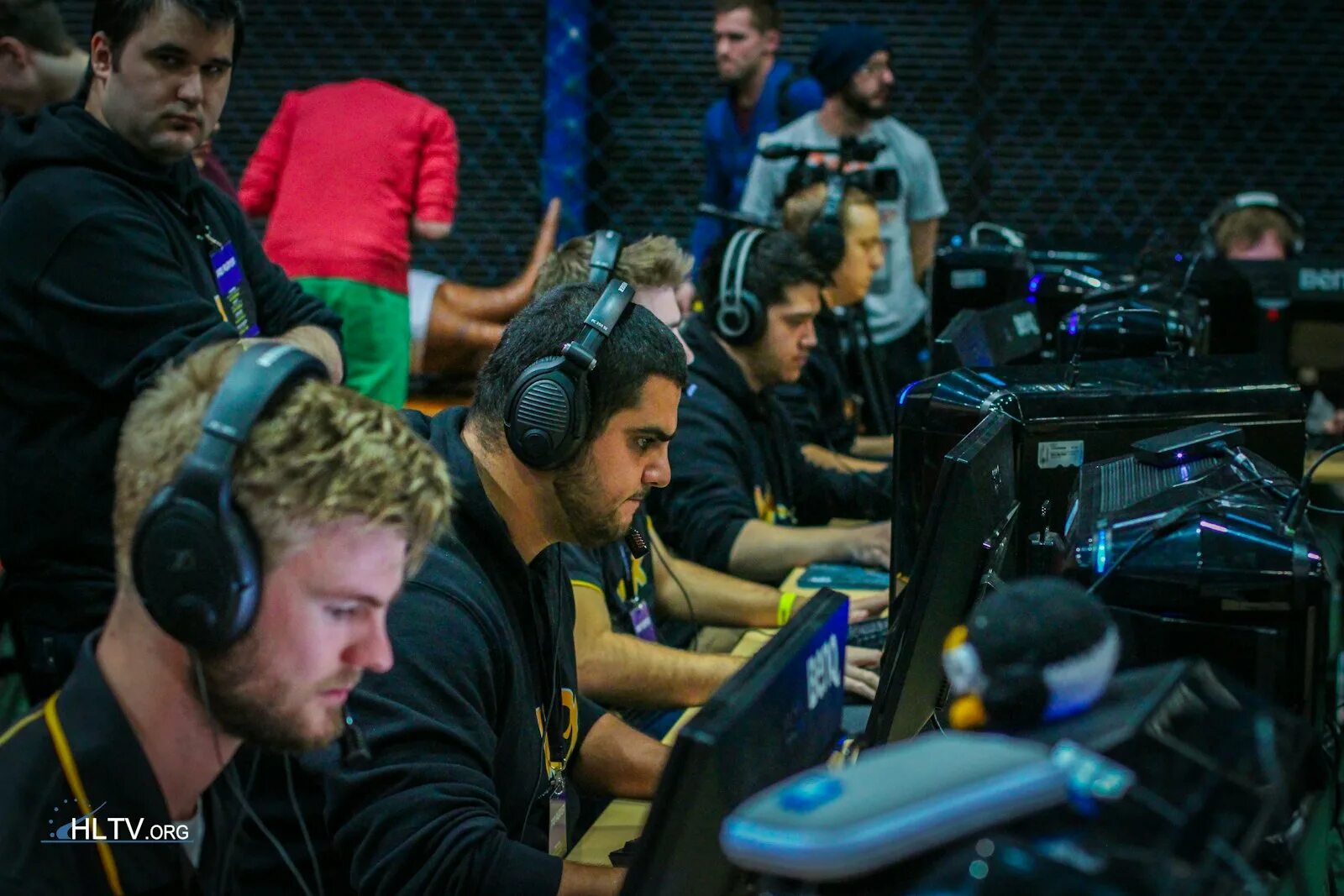 Competitive cs