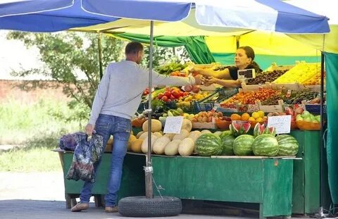 Уличная торговля овощами