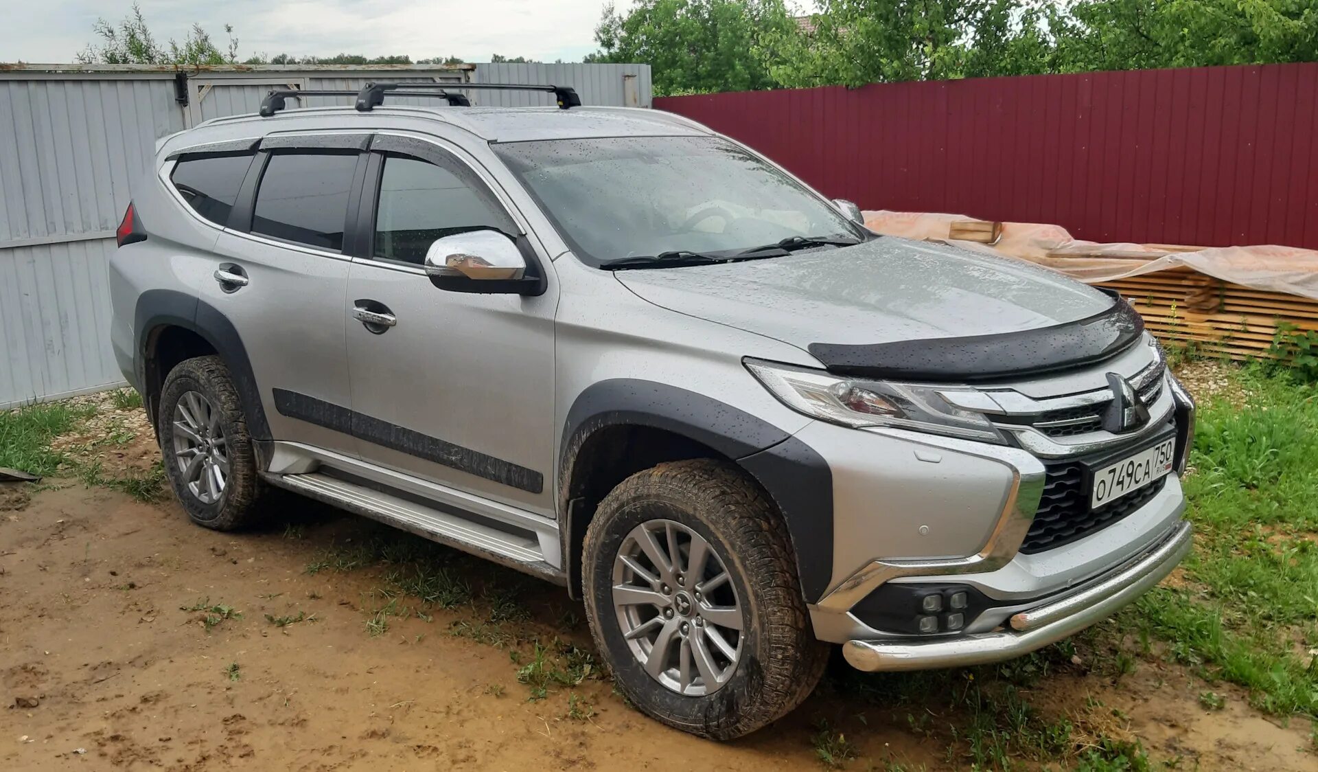 Mitsubishi Pajero Sport (3g). Mitsubishi Pajero Sport 3. Рейлинги на Мицубиси Паджеро спорт 3. Mitsubishi Pajero Sport 2021 серый.