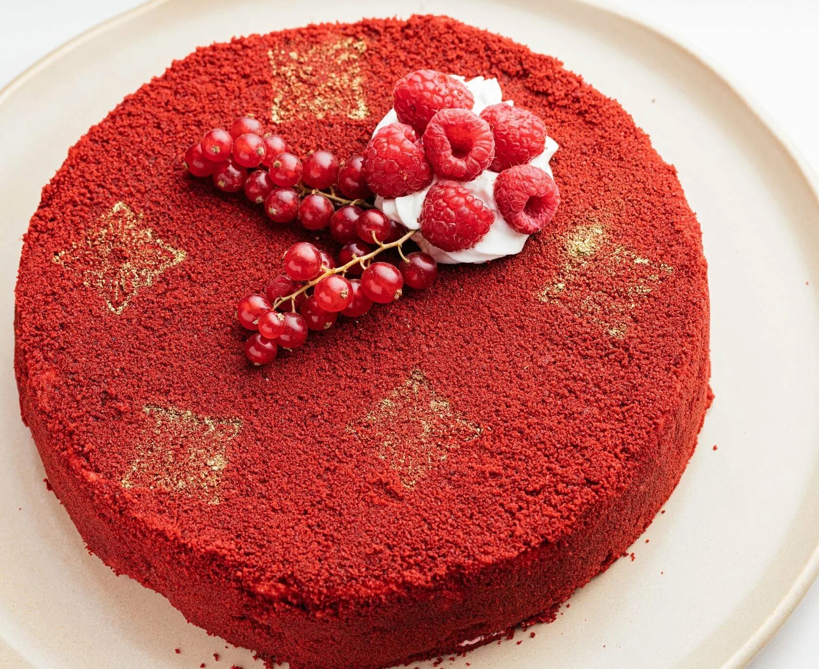 Торт агзамова красный бархат. Торт красный бархат шоколадница. Red velvet торт. Красный бархат 2 кг. Ренат агзамов торт красный бархат.