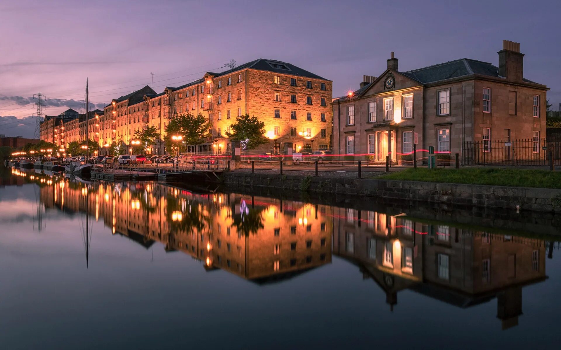 River leith edinburgh. Лейт город шотландия. Шотландия эдинбург. Город лит. Шотландия, эдинбург, «город мертвых».