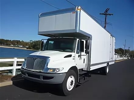 Интернационал 4300 2004г фургон. 26 Ft Box Truck. Кастом интернационал 4300. Грузовик мувинг.