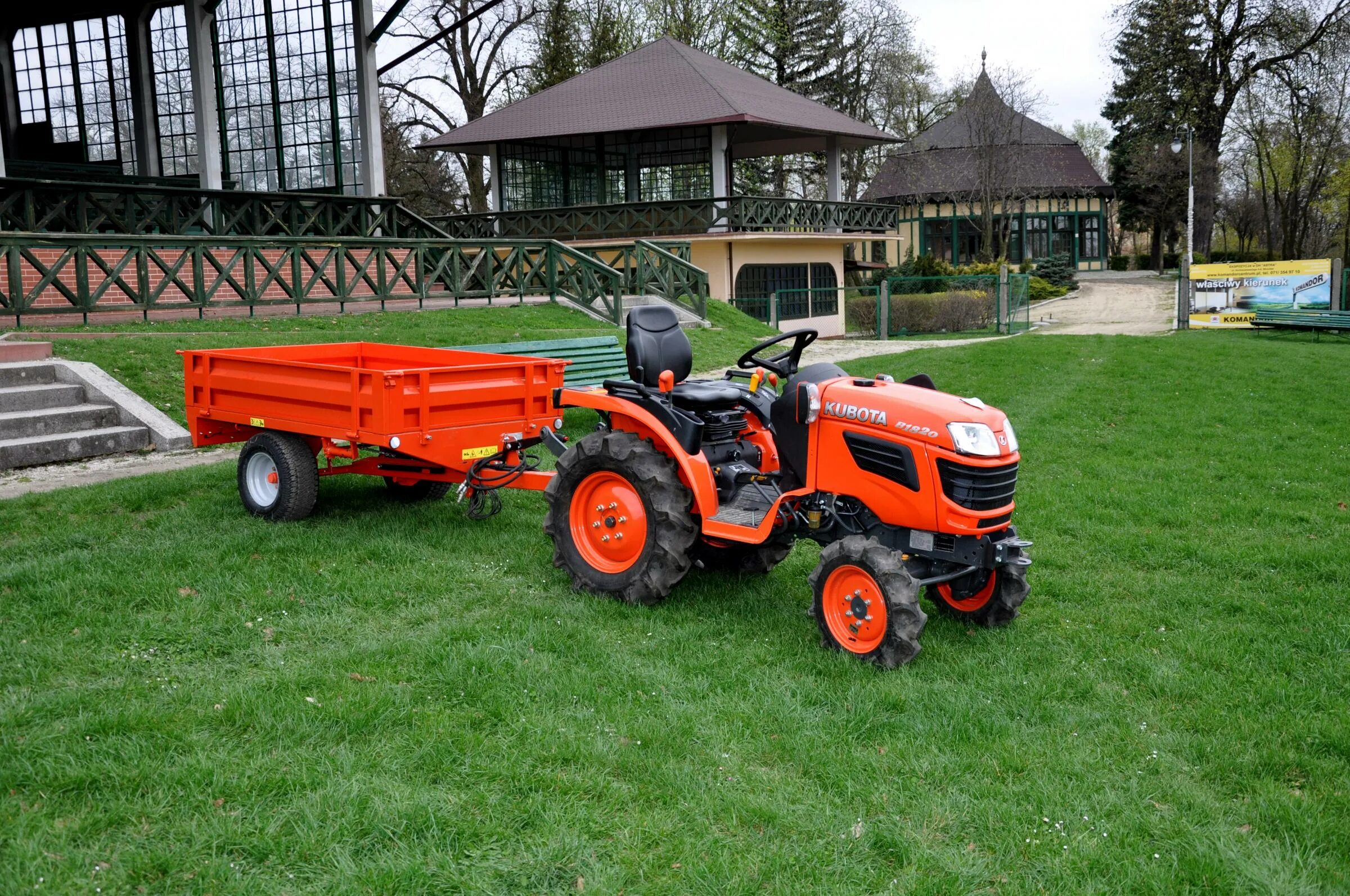 Mini tractor. Мини Кубота трактор минитрактор. Кубота sl24. Kubota b1902. Мини-трактор Unitrak UD-12.