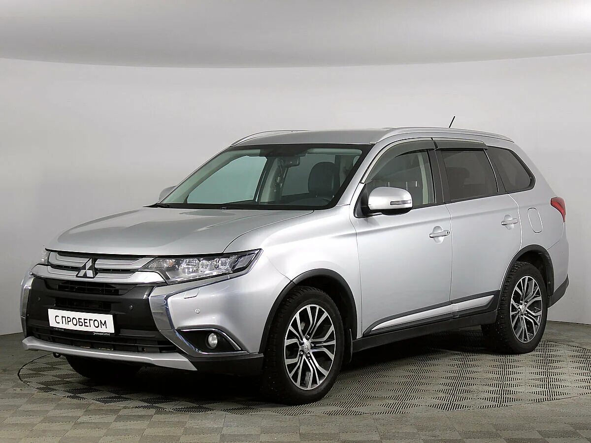 Outlander 2015. Мицубиси Outlander 2015. Mitsubishi Outlander, 2015 г.. Митсубиси Аутлендер 2015г.