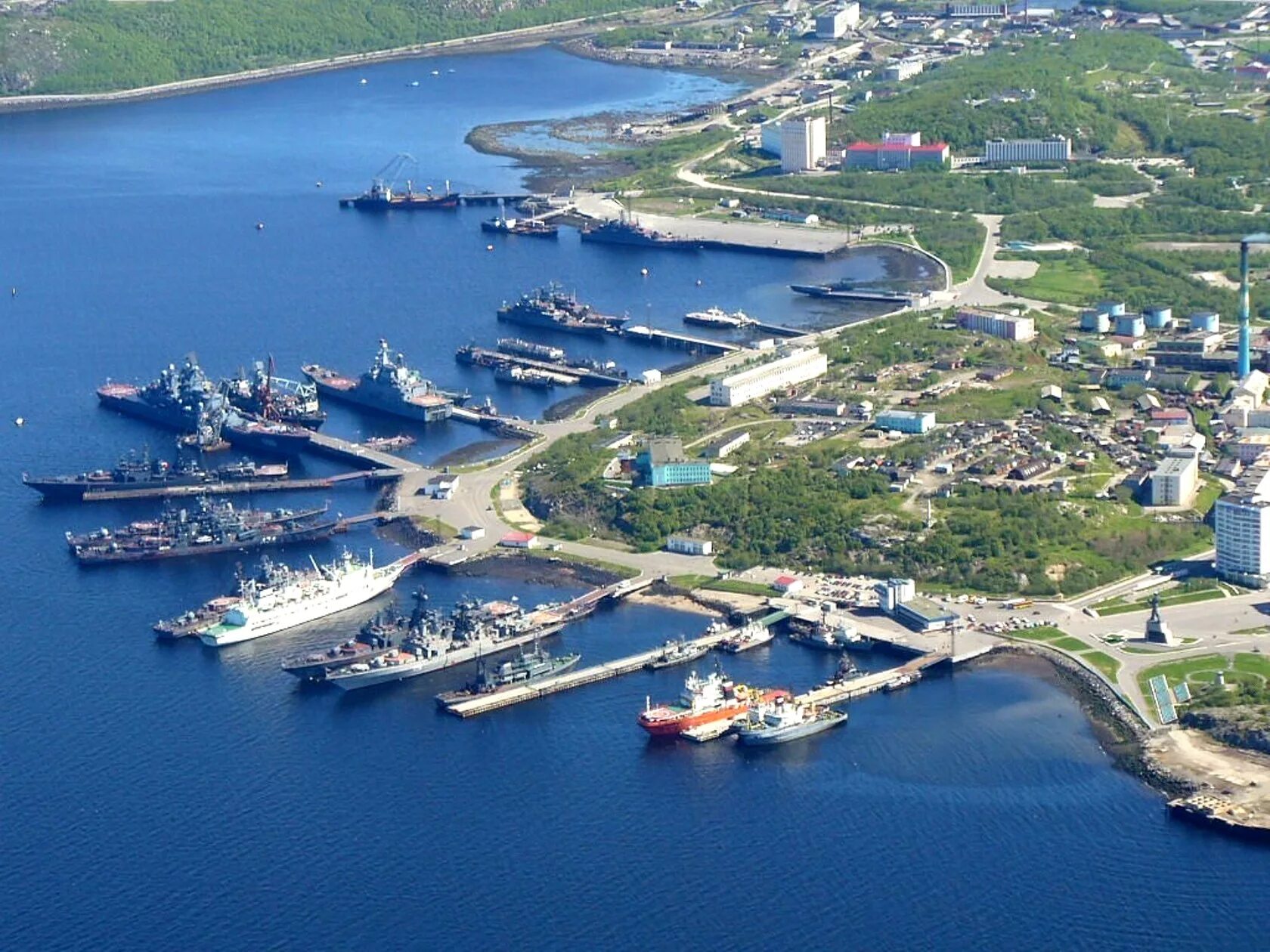 Североморск порт. Североморск база ВМФ. Город Североморск Мурманской области. Североморск 3. Северный флот россии город