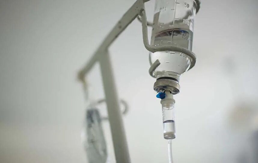 Serum. Капельница с физраствором. Капельница для очищения препараты. Капельница долгопрудном. Капельница двухпоточная.