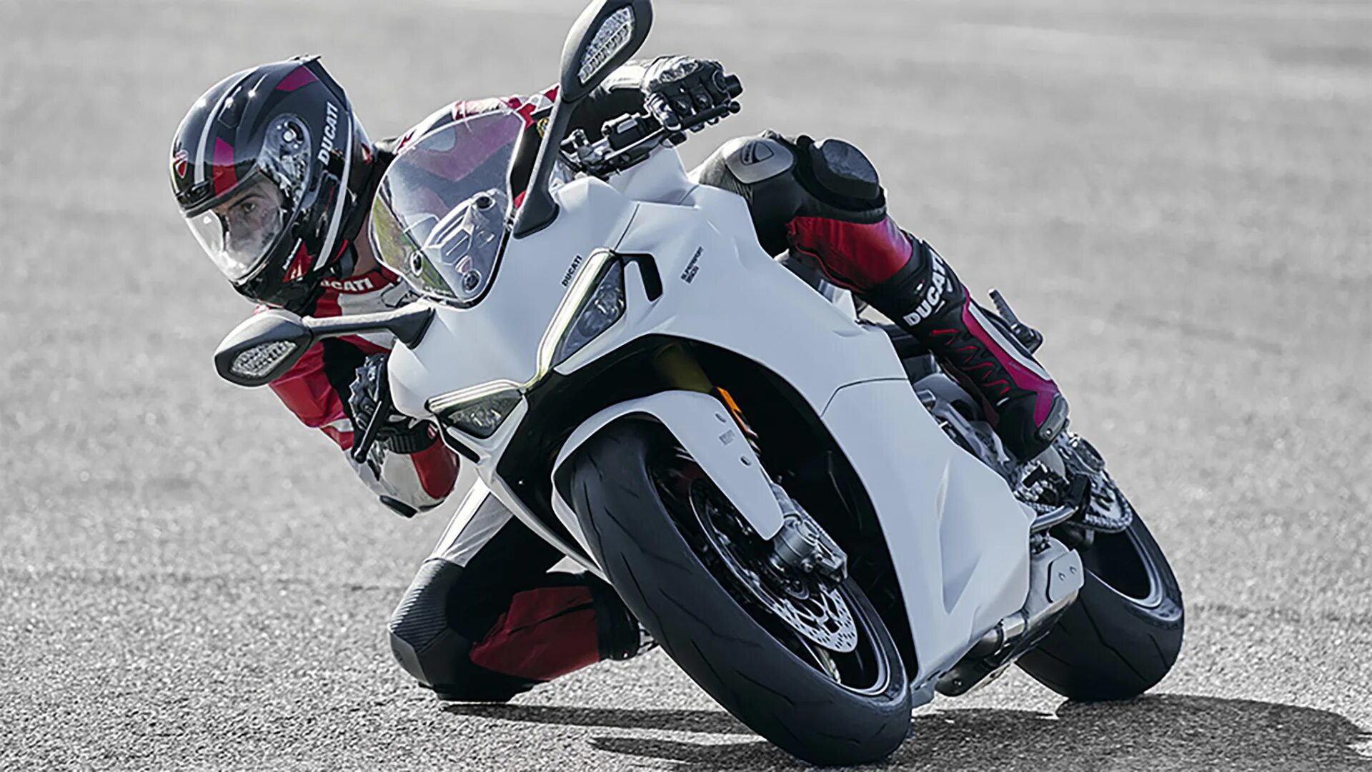 Ducati supersport 950. Supersport 950 s. Ducati supersport 950. Ducati super sport s. Ducati supersport.