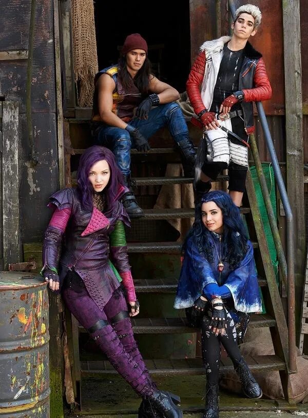 Наследники (descendants) 2015. Наследники 2015 Дисней. Наследники Дисней Карлос и Мэл. Наследники дети 3