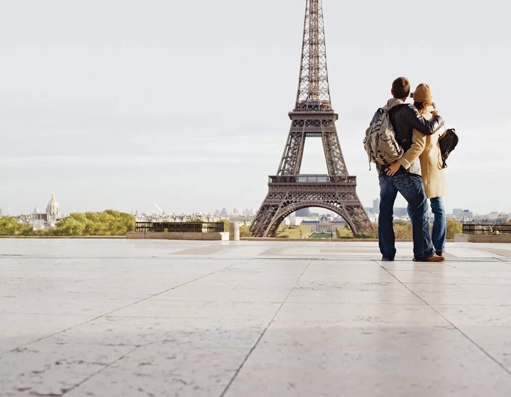 Скучаю по парижу. Влюбленные в Париже. Париж любовь. Путешествия. Париж. Пара в Париже.