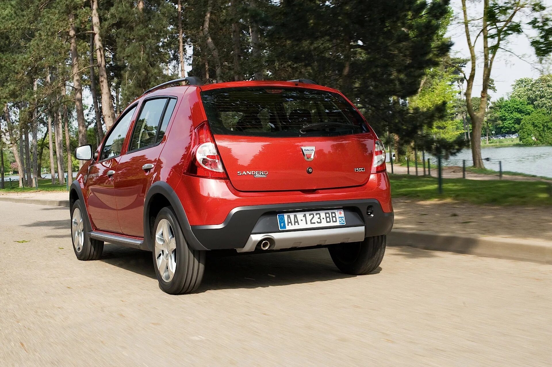 Купить дверь рено степвей. Renault Sandero Stepway хэтчбек. Renault Sandero Stepway 2009. Рено Сандеро степвей 2011г. Рено Сандеро степвей 2012.