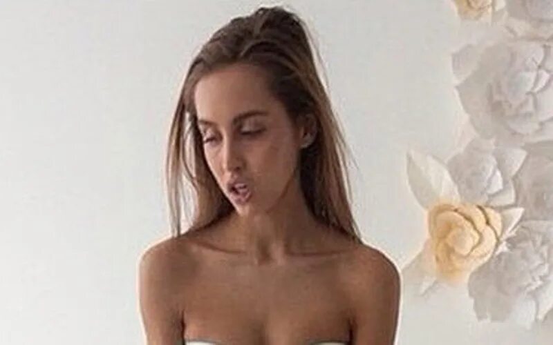 Настя Киушкина Голая