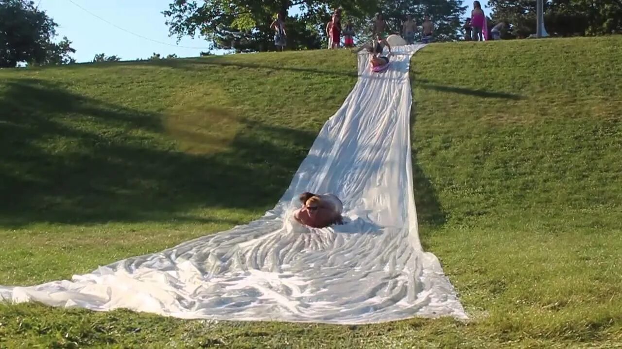 Slip n sliding. Slip and slide. slip and slide sx. sommerlager slip n slide cz.