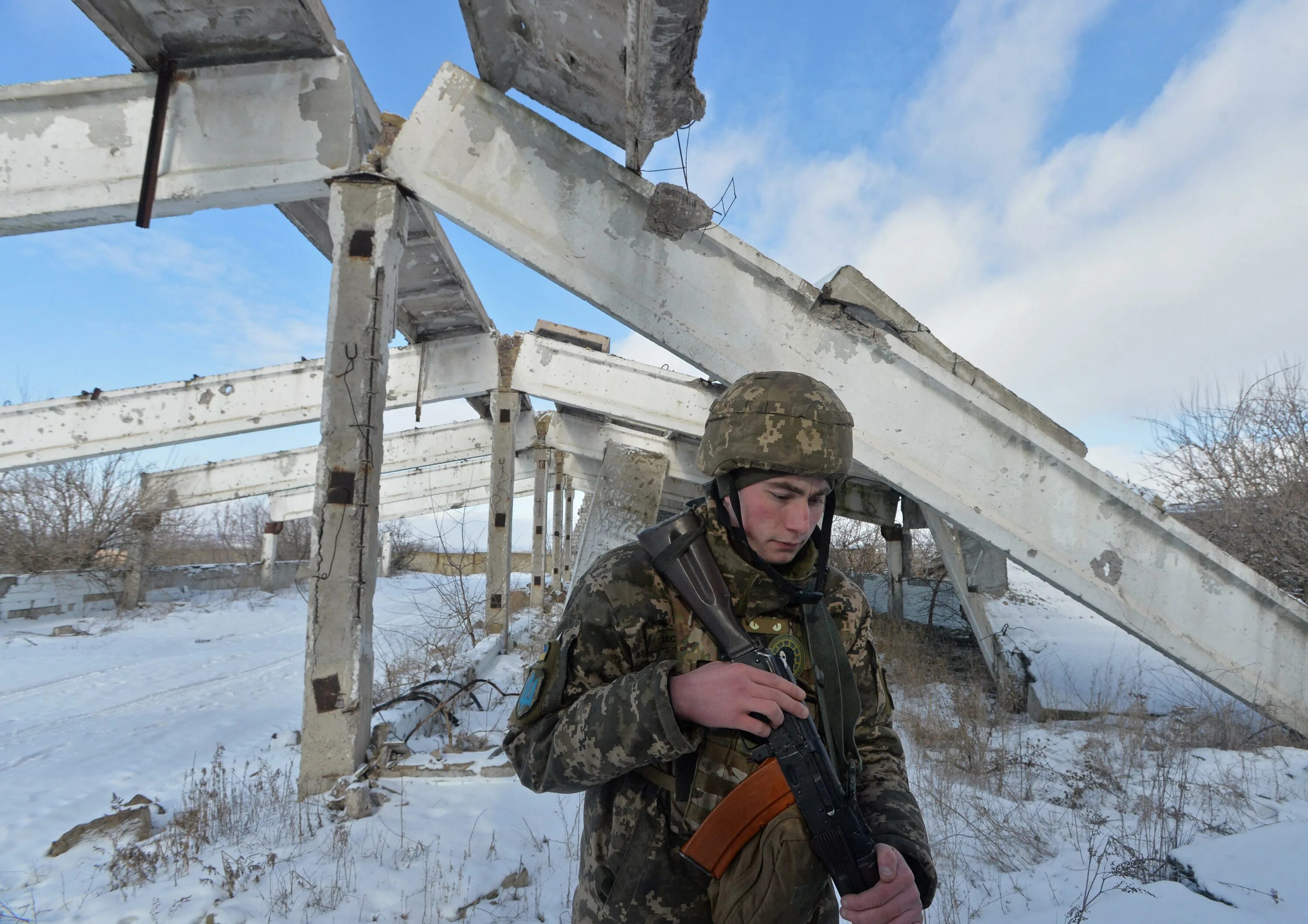 Ситуация на Донбассе на февраль 2022. Славянск 3 04 22г Военная обстановка сегодня.