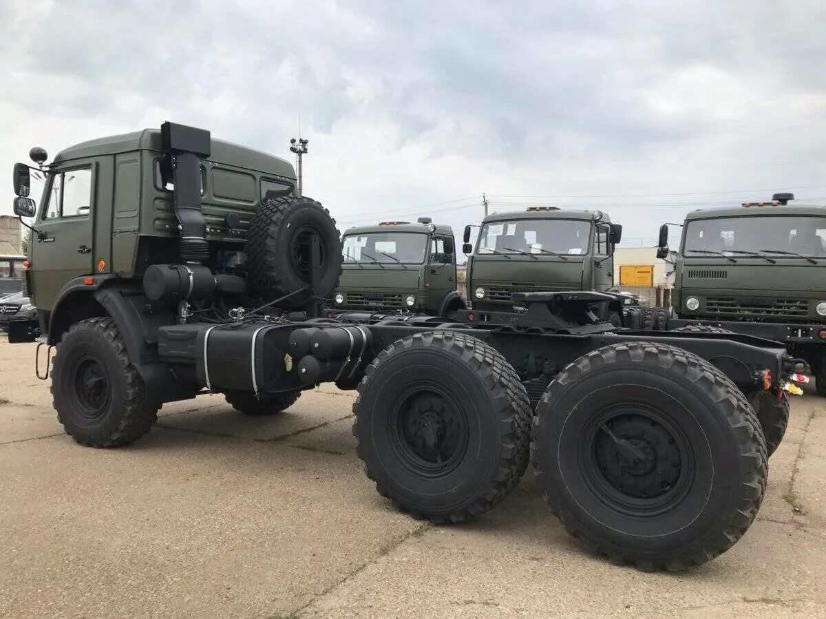Камаз 6х6 тягач 53504. Камаз вездеход 53504. Камаз 65221 6х6. Камаз вездеход 53504. Камаз 4310 седельный тягач.