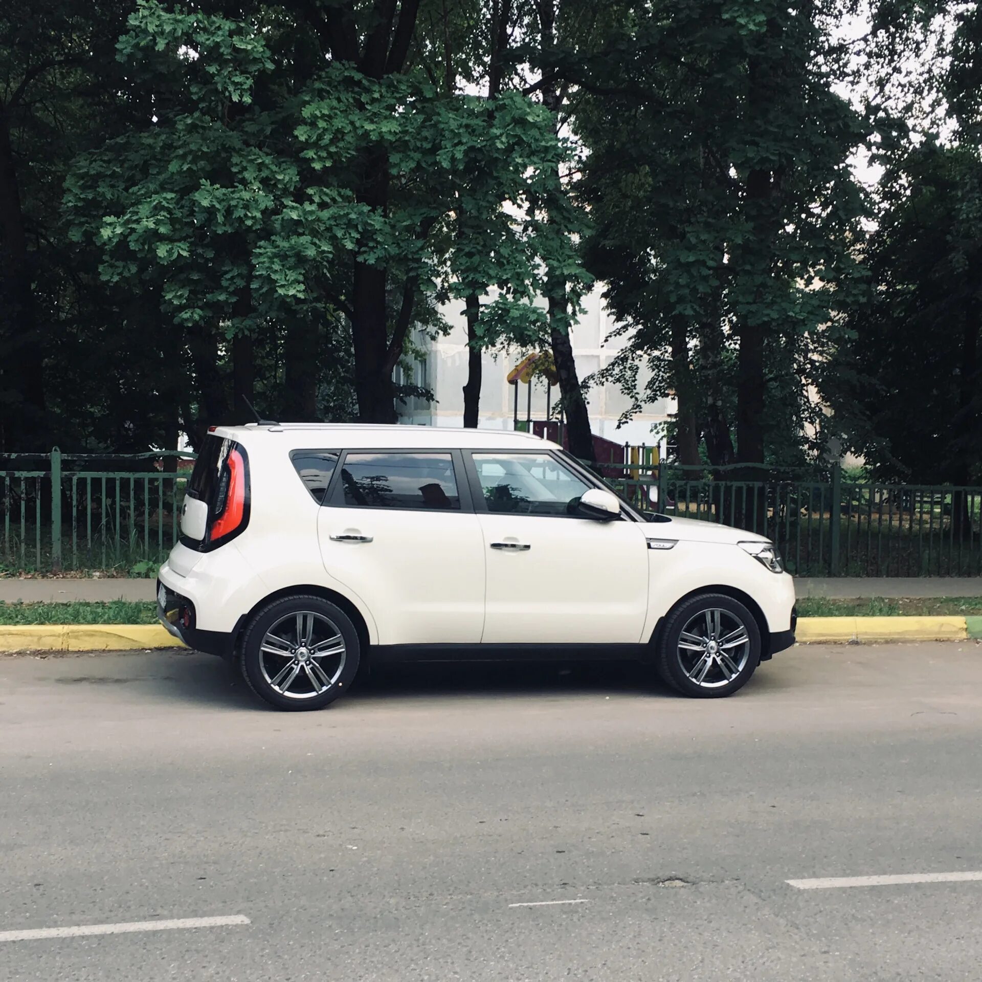 Диски Киа соул 16. Kia Soul r17. Колеса Kia Soul r18. Диски на Киа соул r18. Киа соул 17