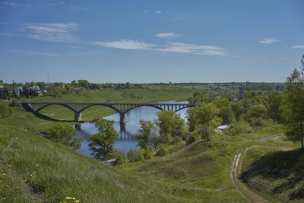 Пешеходный мост. Мост моисея нидерланды. Через реку расположен мост. Река над рекой магдебургский водный мост. Veluwemeer aqueduct мост.