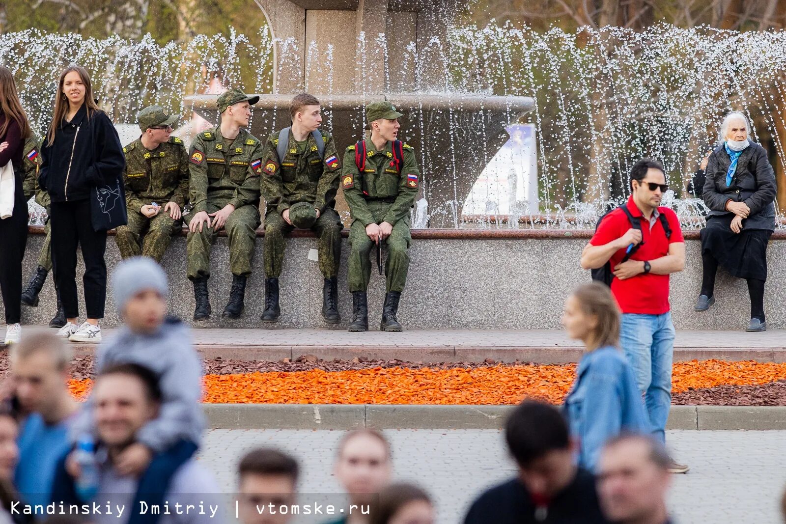 Парад в томске 9 мая 2024. 9 мая. парад победы томск. парад 9 мая. парады 9 мая.