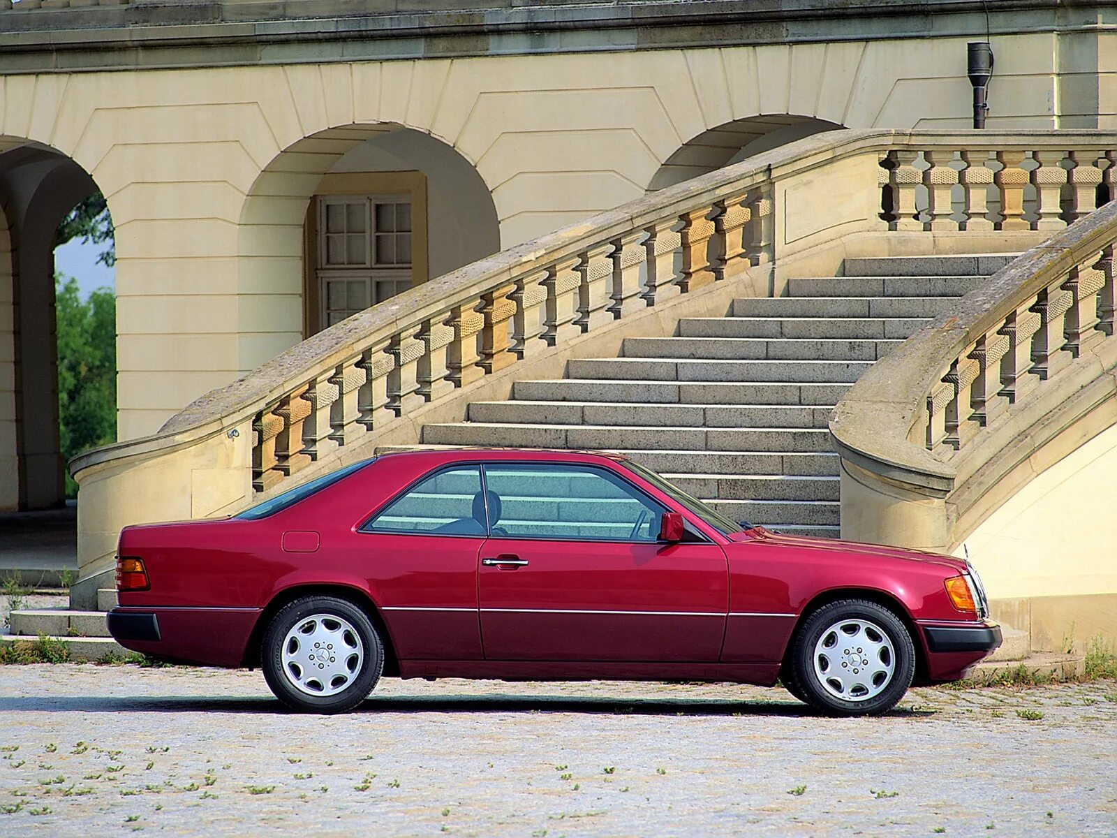 W124 coupe