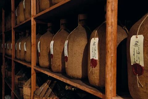 Хранят ли вино в бочках