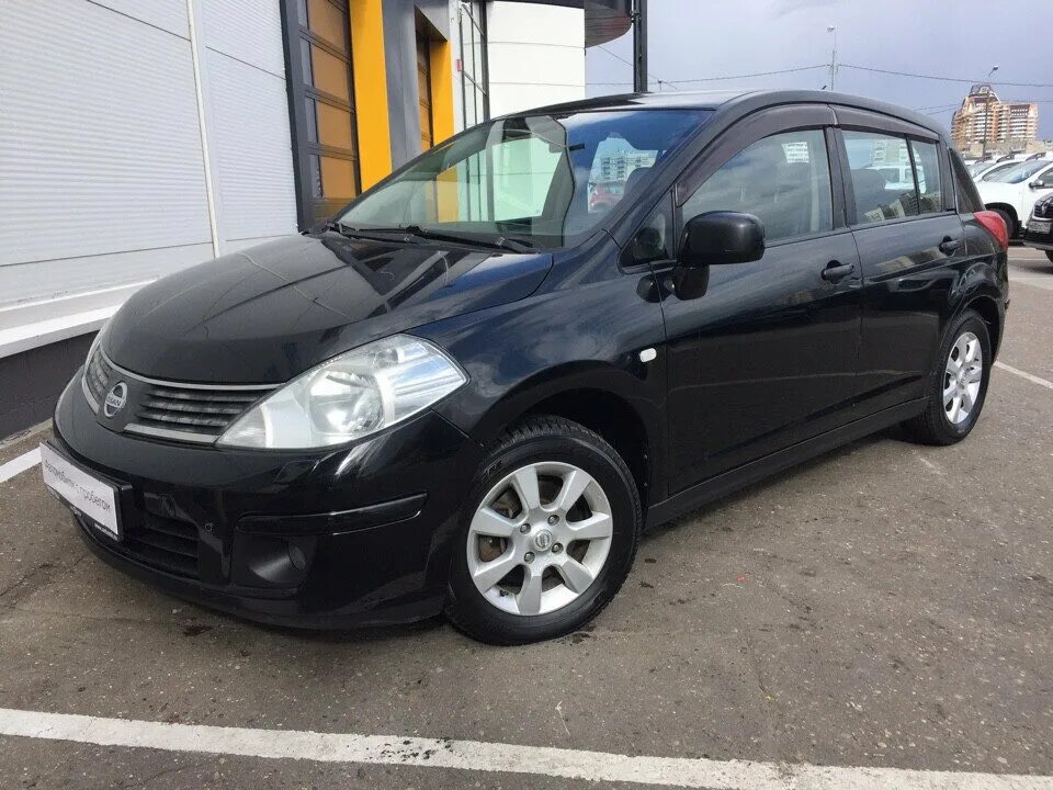 ниссан тиида 2008 год хэтчбек. Nissan tiida 2008. 6. Nissan tiida 2008 хэтчбек фото. ниссан тиида 2008г.