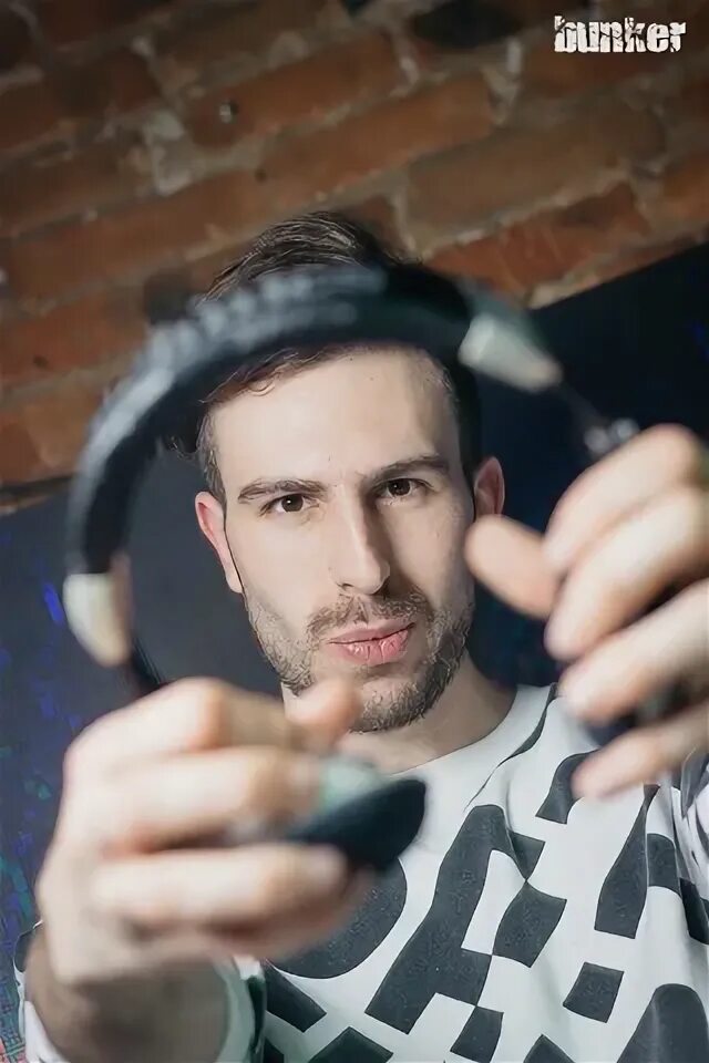 Dj tomekk kimnotyze. Максим бородин диджей абсенто море. Жара афиша sea. Kimnotyze instrumental. Dj heat.