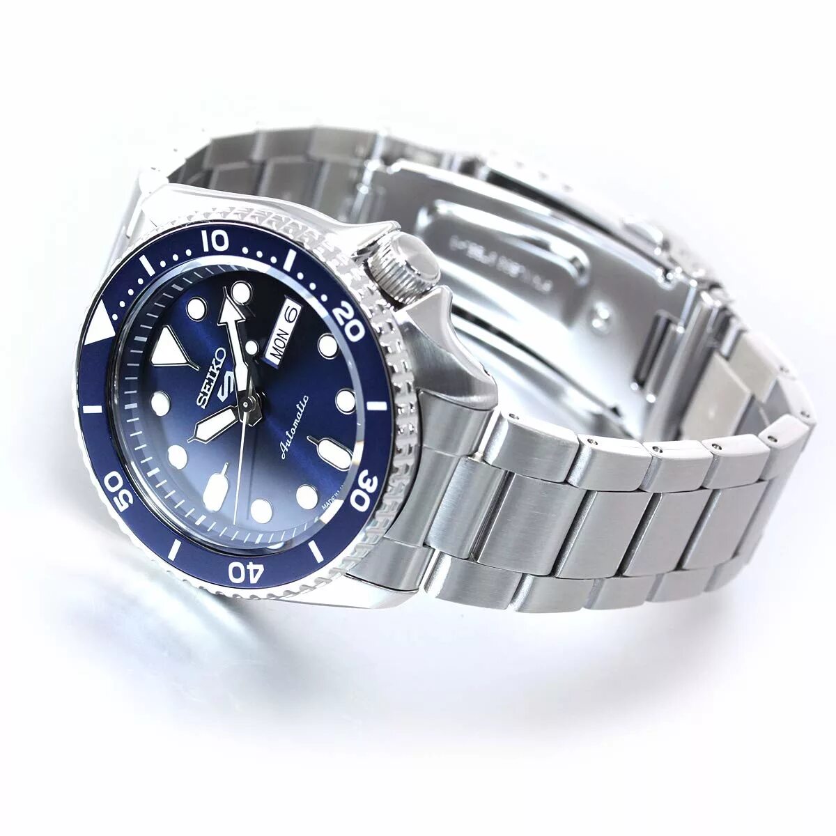 Seiko sport купить. Seiko 5 Sports srpd51k1 Silver-Blue часы. Seiko (Сейко) 5 Sports. Seiko Seiko 5 Sports. Seiko Five Sports sbsa009.