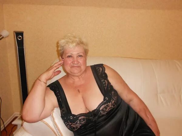 Старая толстая хочет. Русские женщины 60 лет.