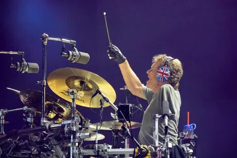 Барабанщик def leppard