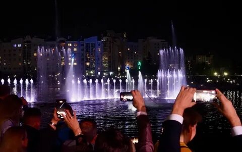 Открытие фонтана в смоленске сбер