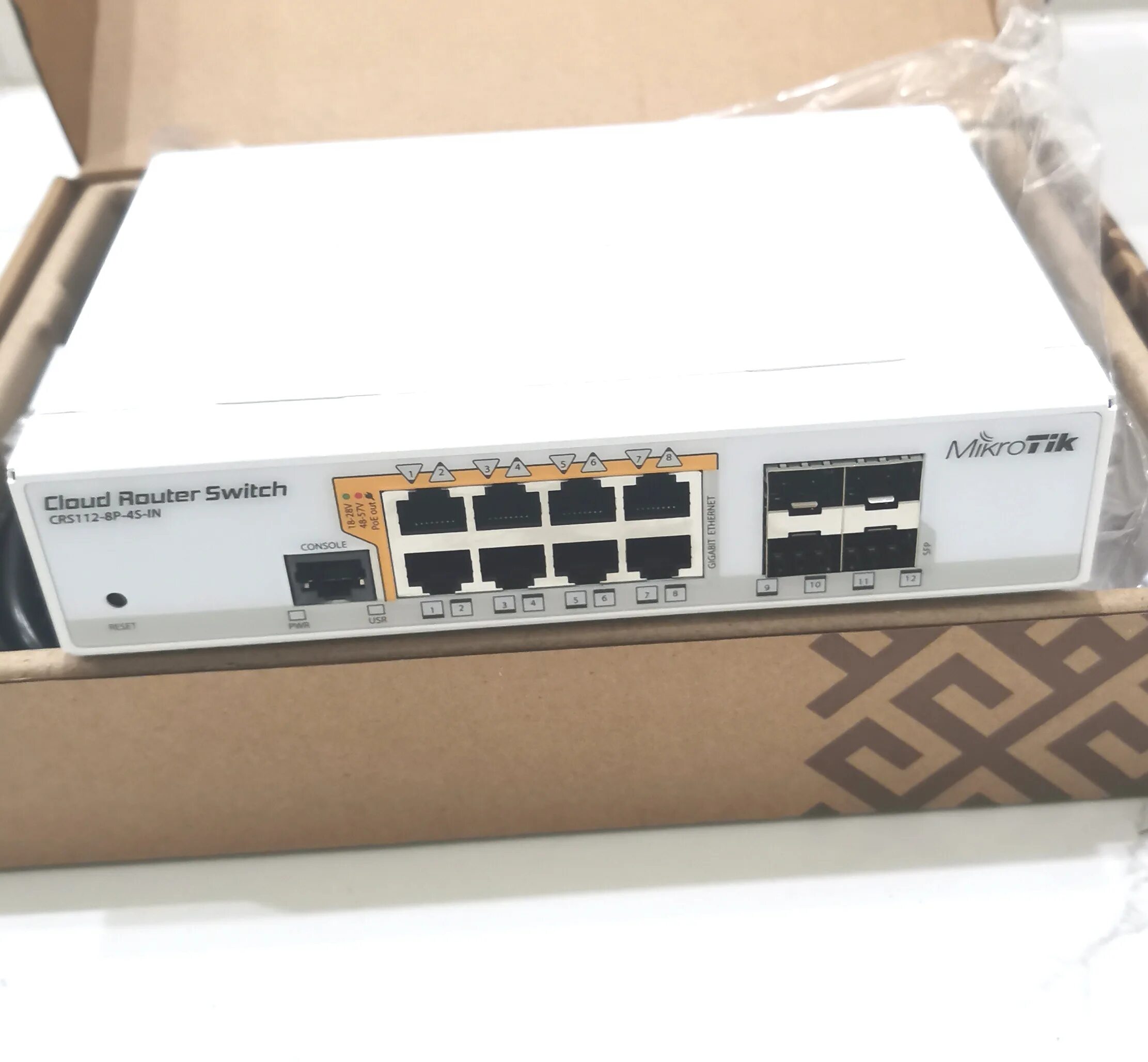 Mikrotik crs112 8p 4s in. Crs112-8p-4s-in.