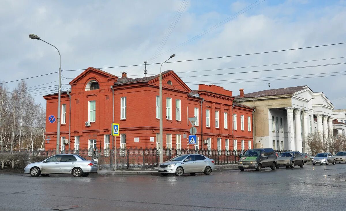 Ул красный путь 4/1 омск. Старый омск улица орджоникидзе. Омск, ул. Улица орджоникидзе омск. Орджоникидзе 34 омск здание.