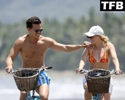 Bachelor" TV 2021 Jimmy Nicholson enjoys a romantic bike ride with par...