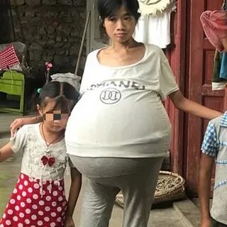 Женщина у которой большой живот