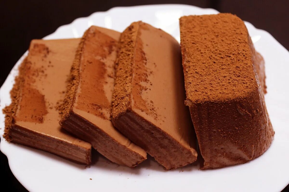 Мусс банановый banana mousse. Десерт из сгущенки. Рецепт десертов из сгущенки. Тортик со сгущенкой. Десерт из сгущенного молока.