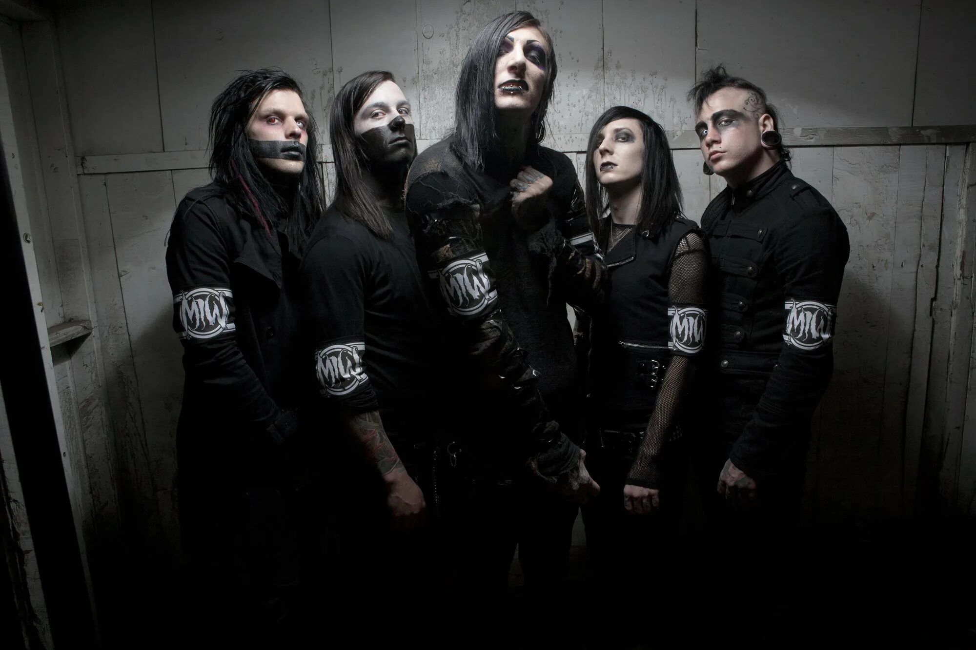 Ин моушен. Группа Motionless in White. Motionless in White 2005. Motionless in White 2010. Motionless in White рок группа.