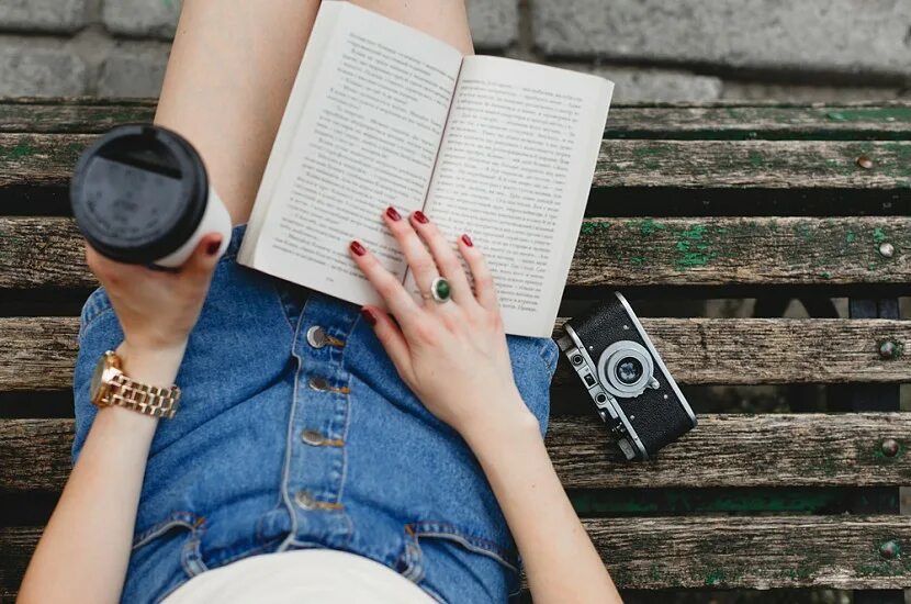 Читать про девушек книги