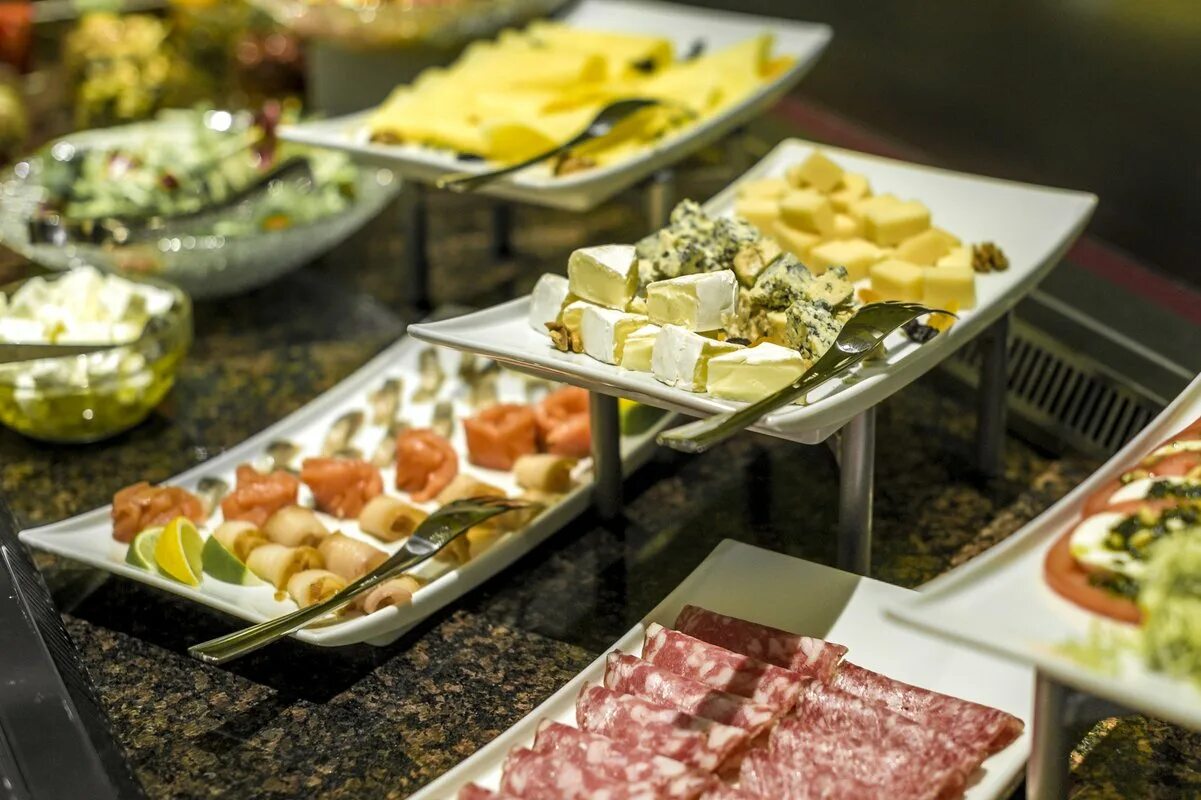 Сочи со шведским столом. Сити парк сочи шведский стол. Сочи со шведским столом. Аквалоо сочи шведский стол. Роза спрингс отель красная поляна.