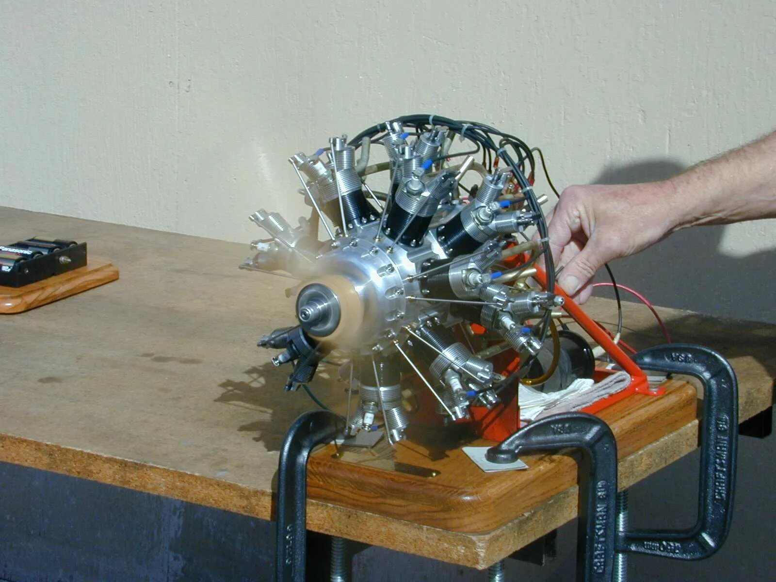 Overbalanced Wheel (Fake Perpetual Motion Machine for Fun) Perpetual motion, Gad