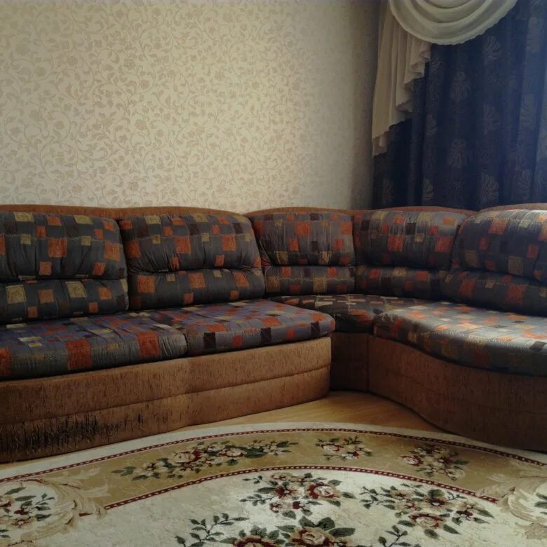 Диван в хорошем состоянии. Авито г тула. Квартира для командировочных. Диван "книжка". Бэушные диваны.