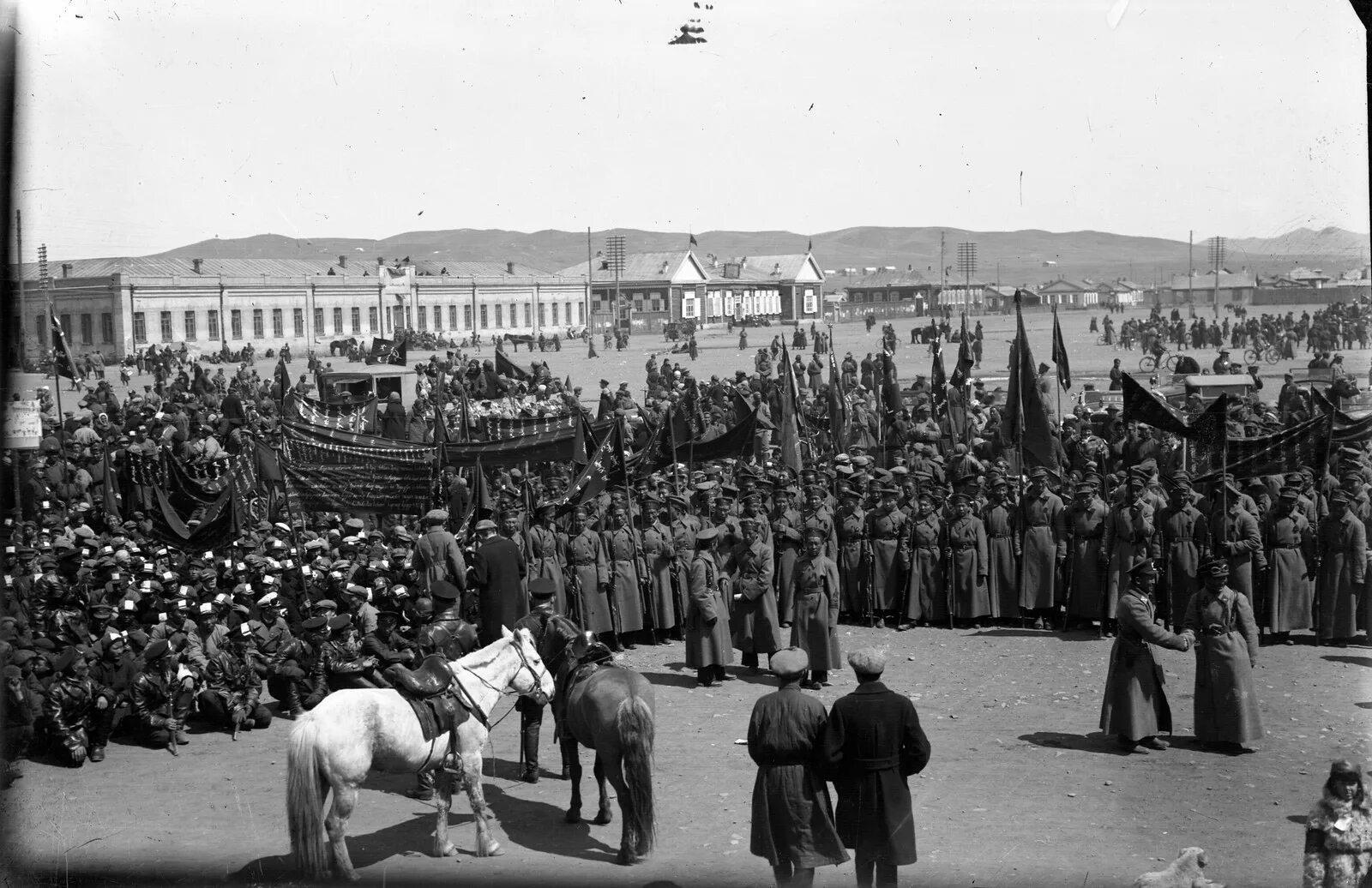 Шабаев георгий офицер царской армии. Михаил польский скульптор биография. Даниловский монастырь москва хх век 30 года. Князь 1930. 1922 год монголия.