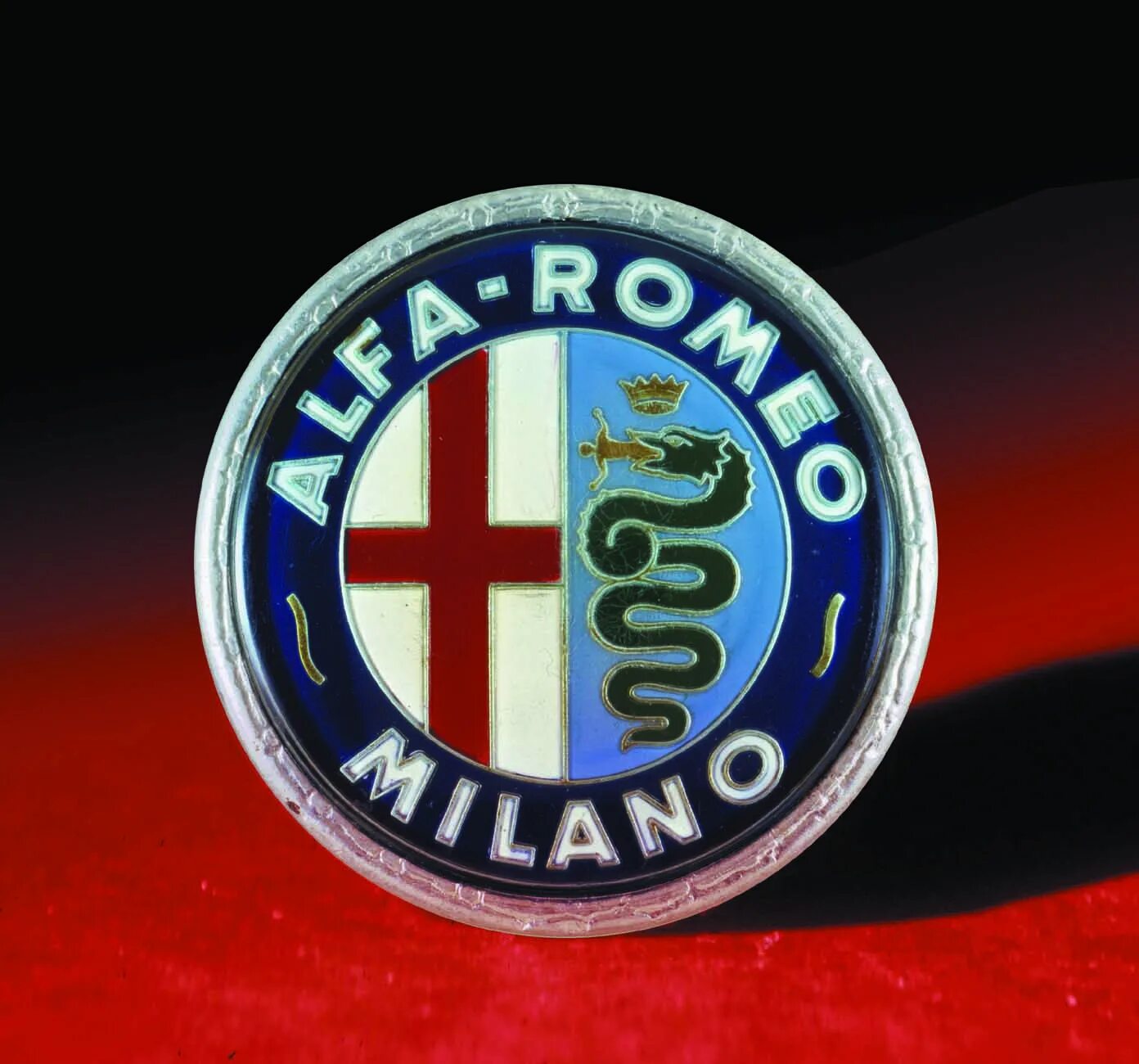 Знак альфа ромео. Alfa Romeo logo. Альфа Ромео знак. Альфа Ромео значок машины. Альфа Ромео значок старый.